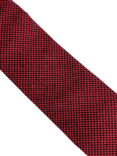 red and black dogtooth check