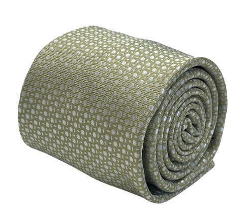 Gold tie with geometric design