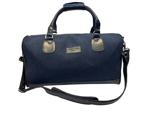 Luxury weekend overnight bag & matching wash bag in navy blue with black leather handles