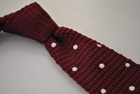 knitted dark red maroon tie with white polka dots