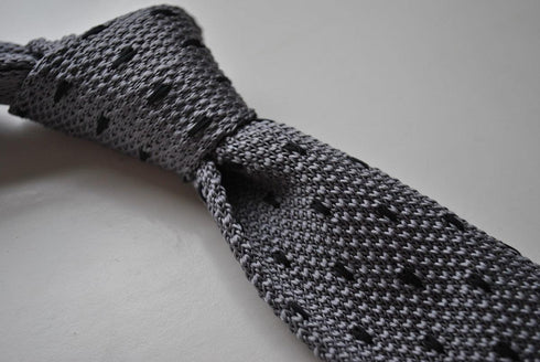 grey skinny knitted tie with black polka dots