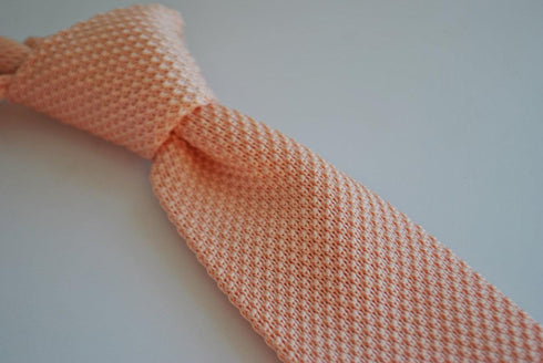 plain dusky blush baby pink knitted tie with pointed end