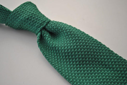 plain green knitted tie with pointed end in standard 8cm width