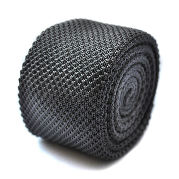 grey knitted tie with pointed end in standard 8cm width