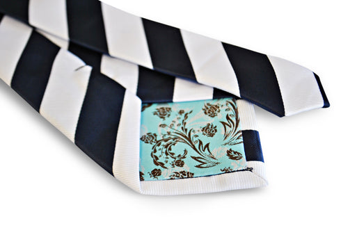 navy blue and white barber stripe design