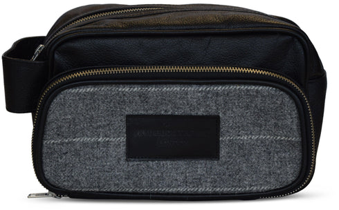 Grey tweed weekend bag with white check and matching wash bag