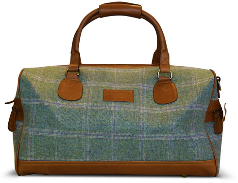 Green windowpane tweed weekend bag and matching wash bag