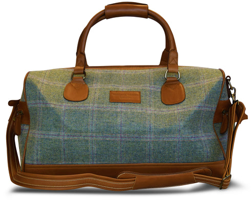 Green windowpane tweed weekend bag and matching wash bag