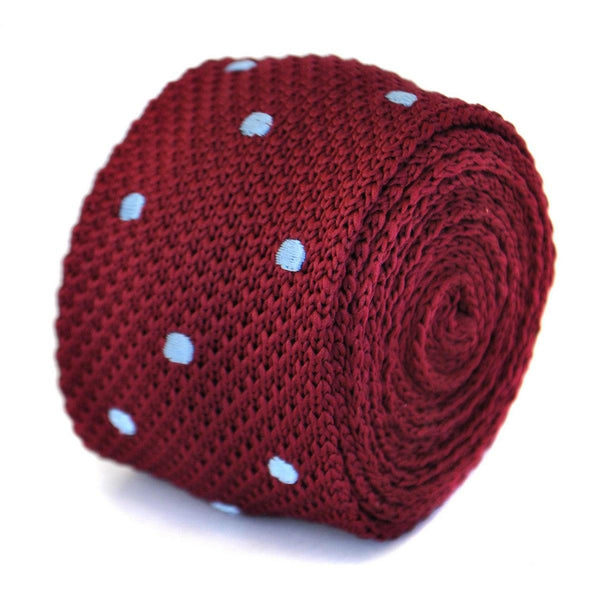 maroon skinny knitted tie with light blue polka dots