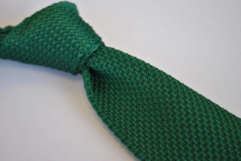 plain dark green skinny knitted tie with pointed end
