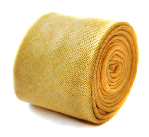 yellow gold plain linen tie
